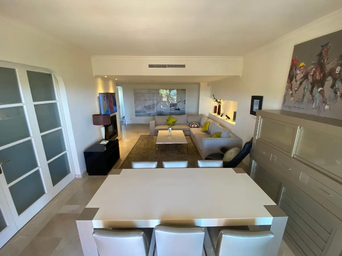 מארבלה Luxury Apartment Elviria Hills 0*,  ספרד