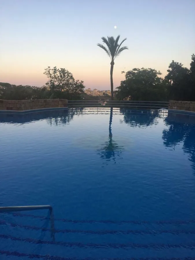 מארבלה Luxury Apartment Elviria Hills ספרד